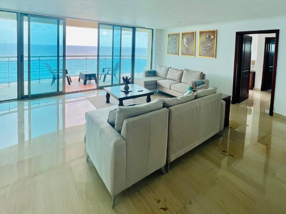 Beach Front Penthouse In Exclusive Tower Santo Domingo Exteriör bild